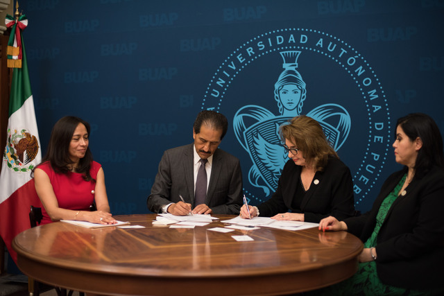 BUAP firma convenio de colaboración con el Tribunal de Justicia Administrativa