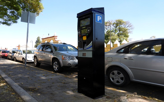 Ayuntamiento sin fecha para decir sobre implementación de parquímetros