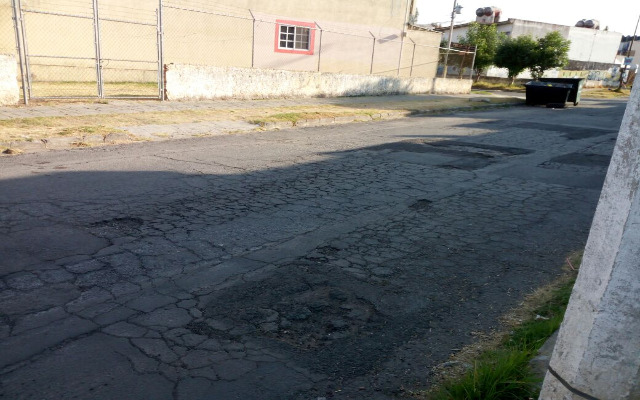 Formalizarán ampliación presupuesto para bacheo a Tesorería