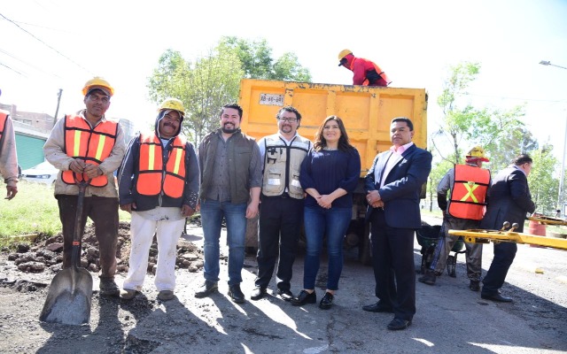 Ayuntamiento da inicio al programa "Bachero"; atenderá 2 mil metros de asfalto diariamente