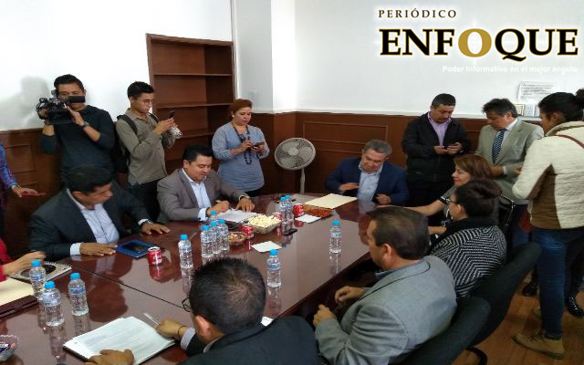 Ayuntamiento planea transmitir comisiones de trabajo