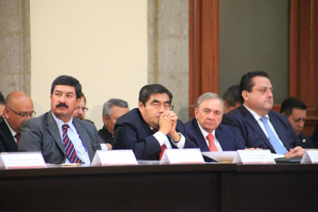 Ruiz Argüelles declina como secretario de Salud, confirma Barbosa Huerta 