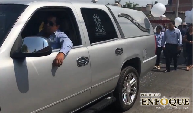 Entierran a menor asesinado por bala perdida en San Pedro Cholula 