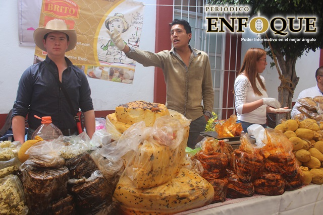 Esperan derrama económica de 5 mdp en Feria del Queso de Santa María Tonantzintla 