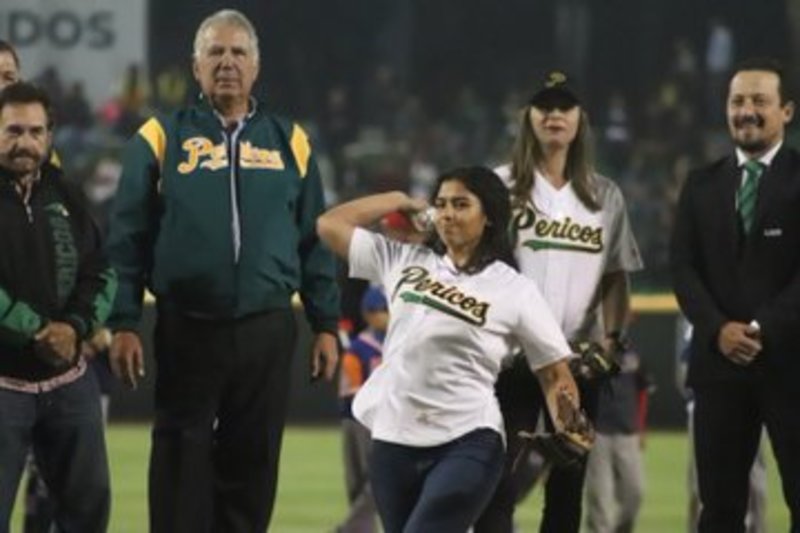 La poblana Rosi del Castillo, al Premundial de Beisbol