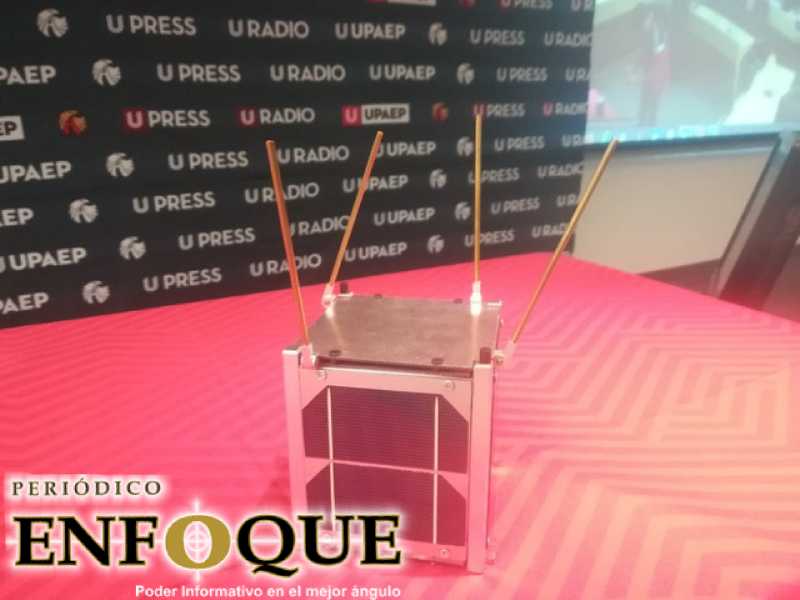 Nanosatélite AztechSat-1 elaborado por estudiantes poblanos pasa prueba final de Nasa para ser lanzado al espacio 