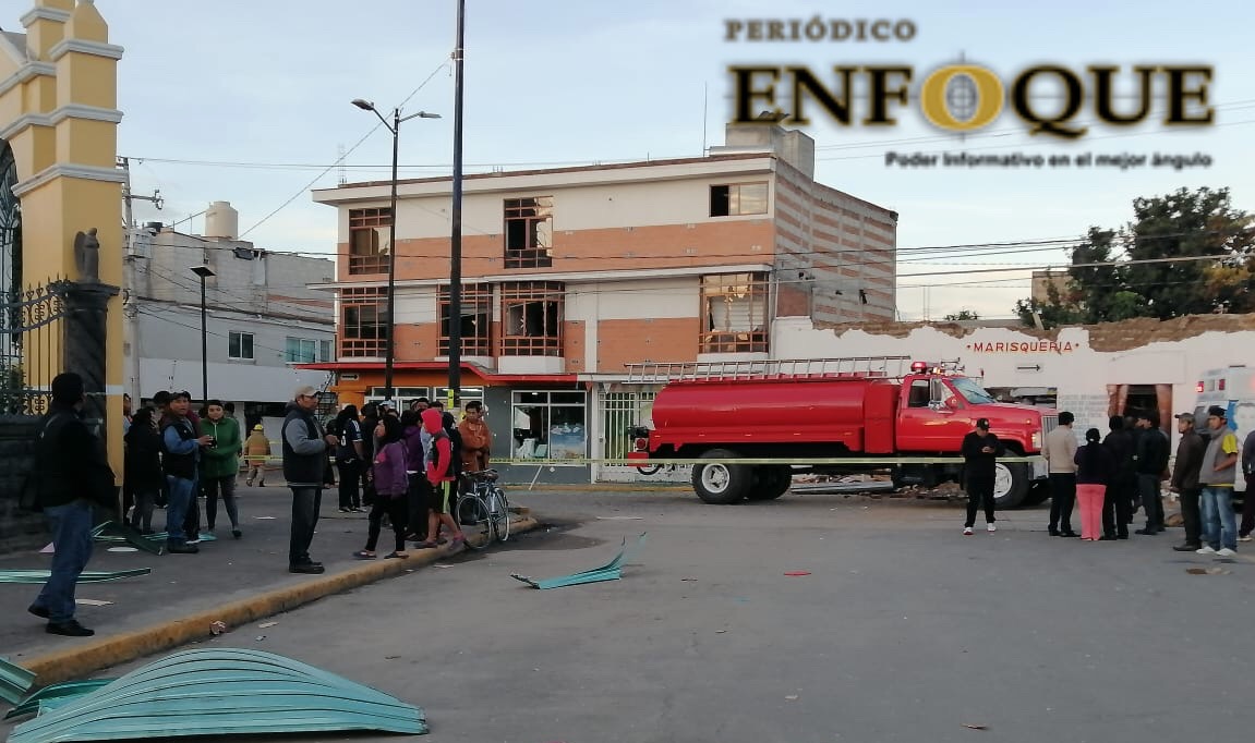 Explosión de marisquería en Cuautlancingo deja tres herido y tres viviendas afectadas 