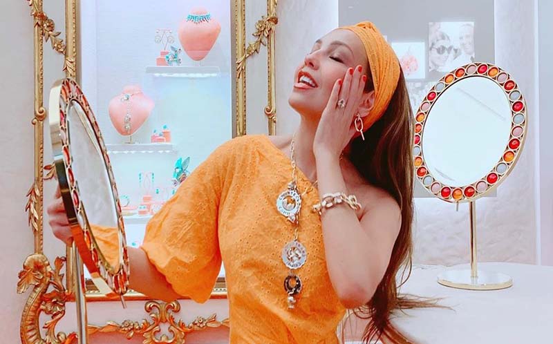 Thalía utiliza mariguana como parte de su rutina de belleza 