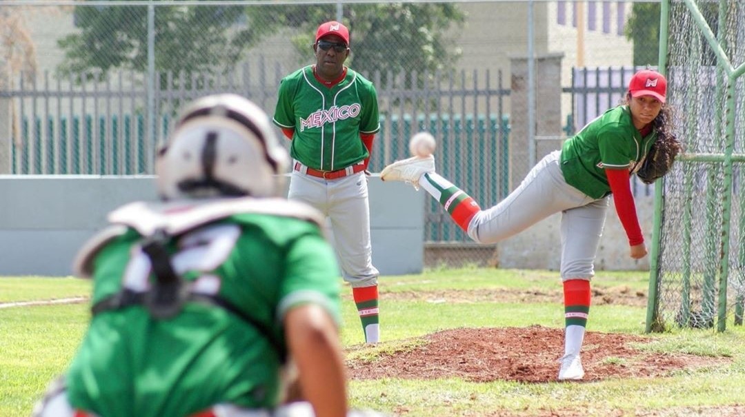 Poblana Rosi del Castillo brilló en arranque de Premundial de Béisbol (VIDEO) 