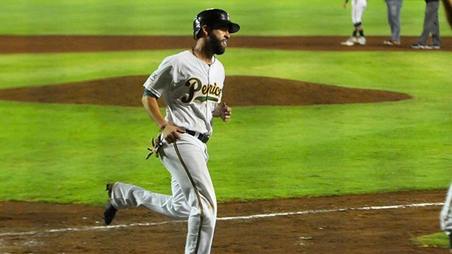 Pericos se aferra al juego de comodín