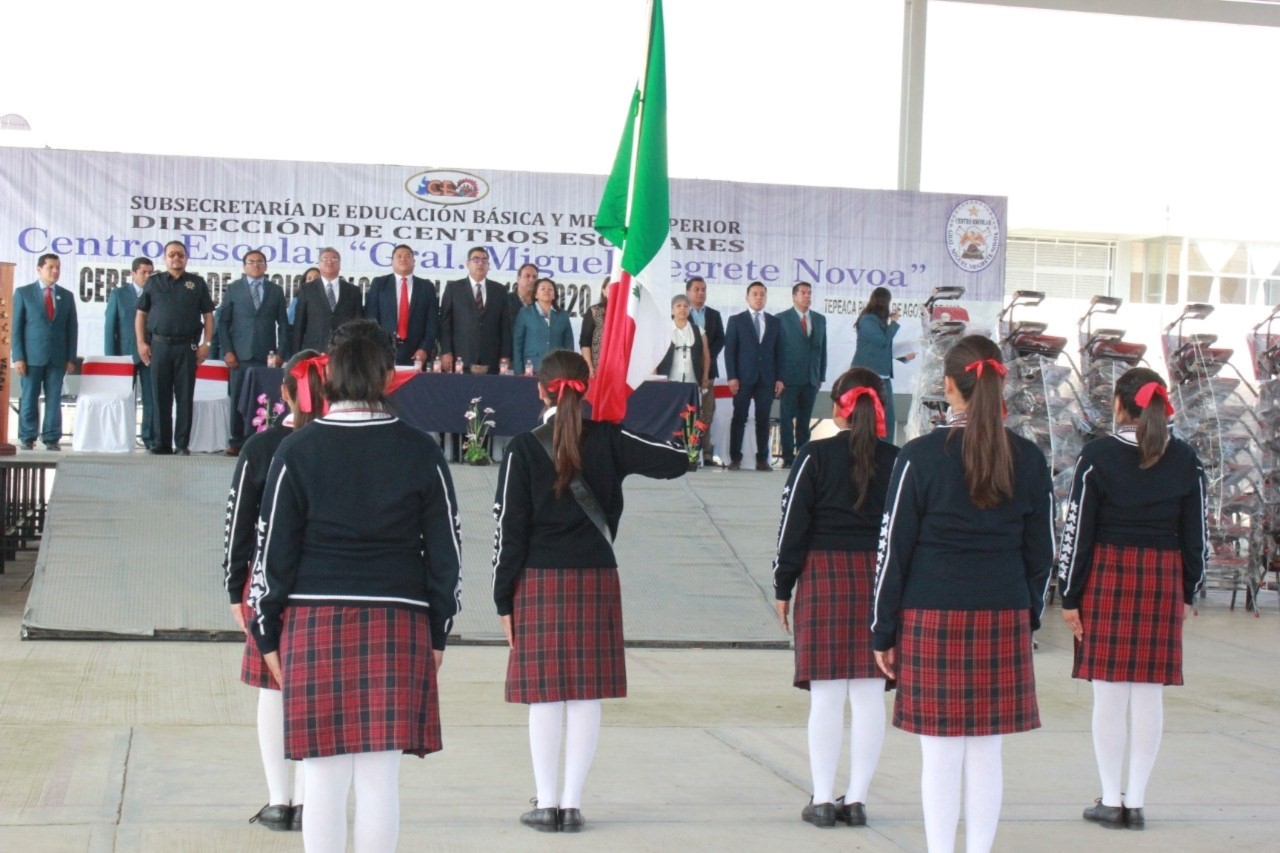Más de 180 mil alumnos de la región de Tepeaca regresan a clases