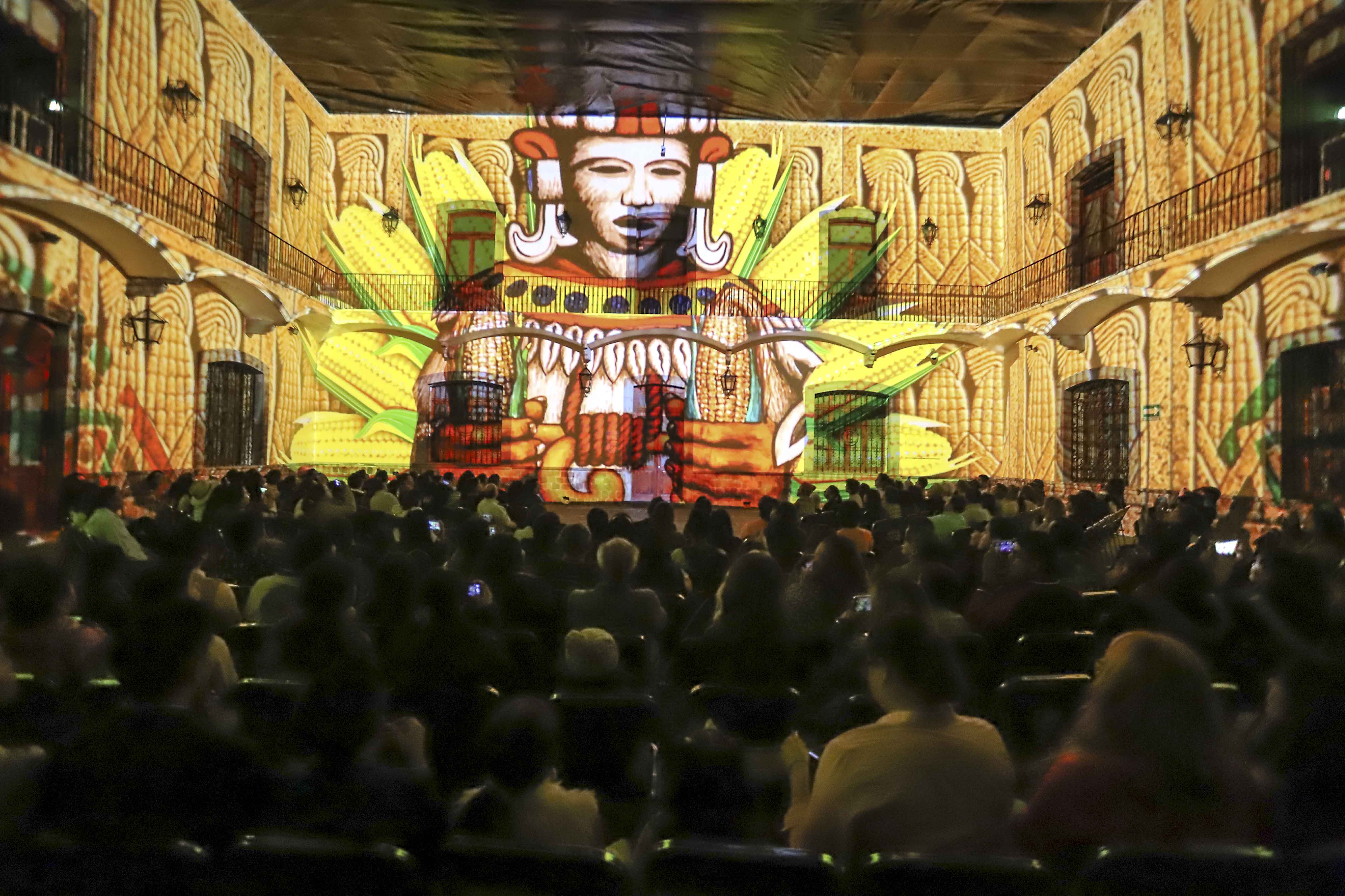 CONCLUYE GOBIERNO DEL ESTADO PROYECCIONES  DE LAS “NOCHES MÁGICAS DE TLAXCALA”