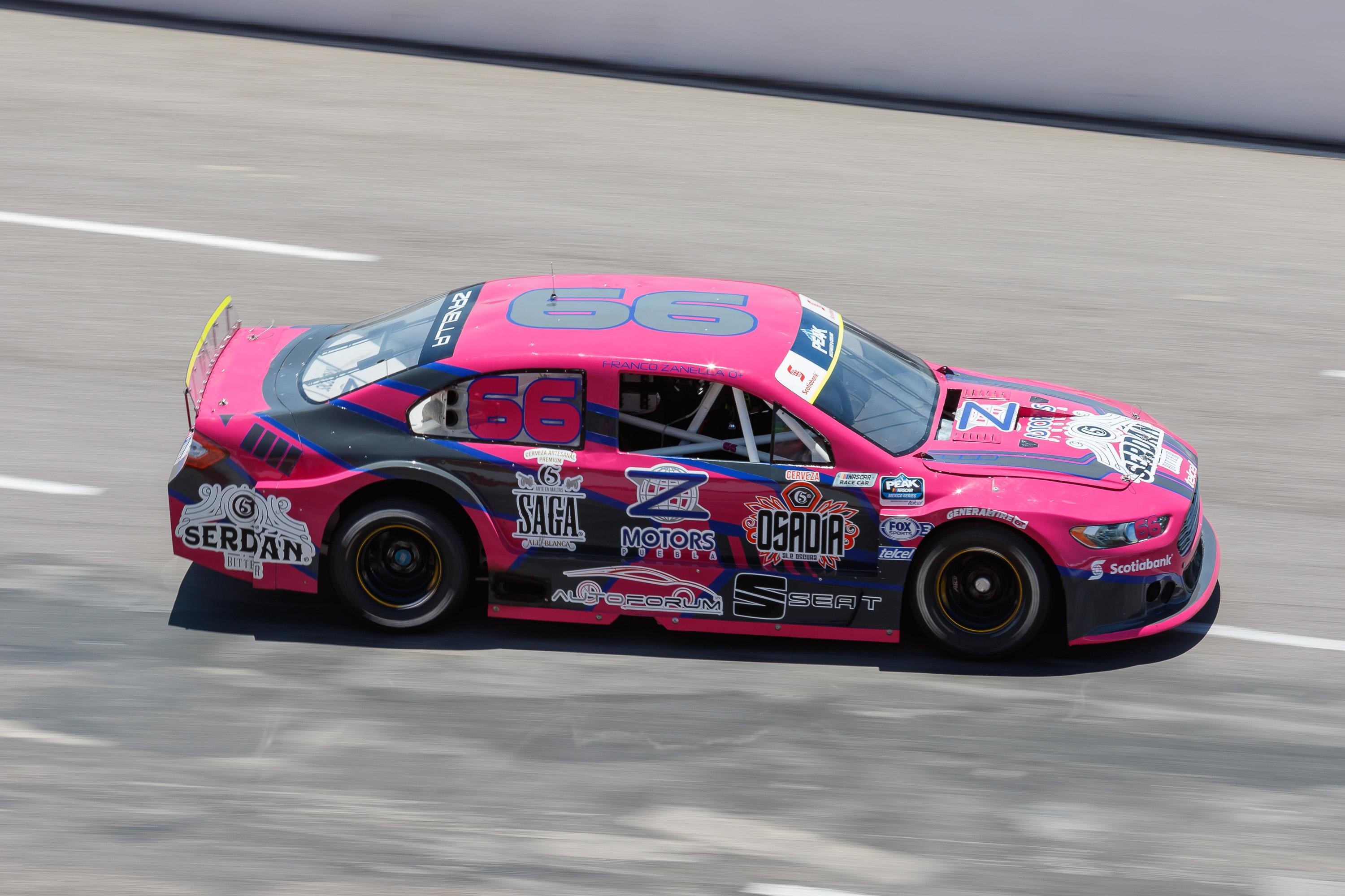 Escudería poblana Z Motors, con gran actuación en la Nascar