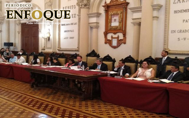 Comisión de Patrimonio elaborará plan para condonar multas a mercados municipales