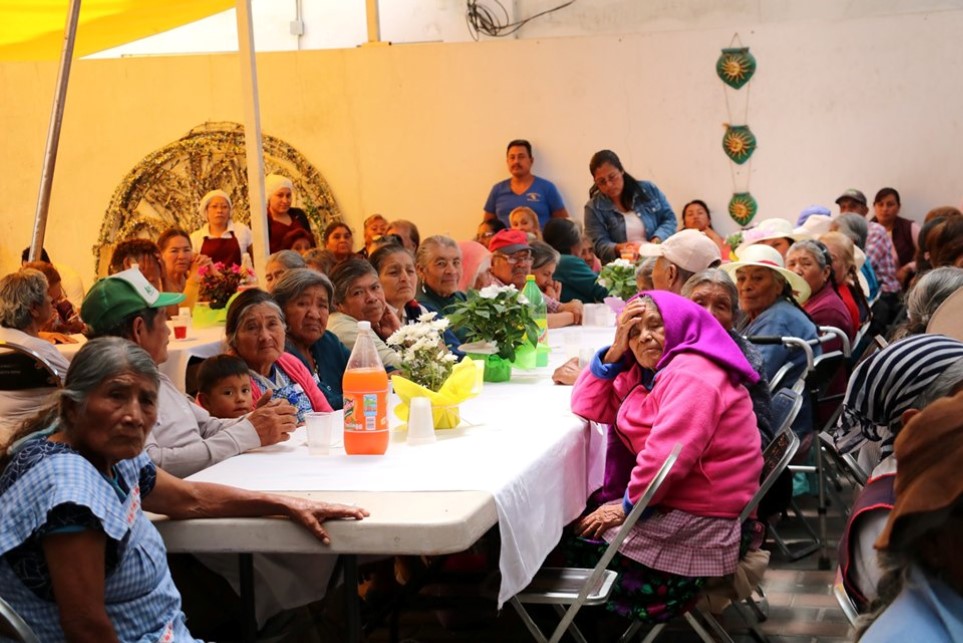 Festeja SMDIF a los abuelitos de Amozoc