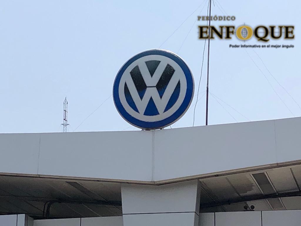 VW descartá que el "vocho" eléctrico se vaya a fabricar en Puebla 