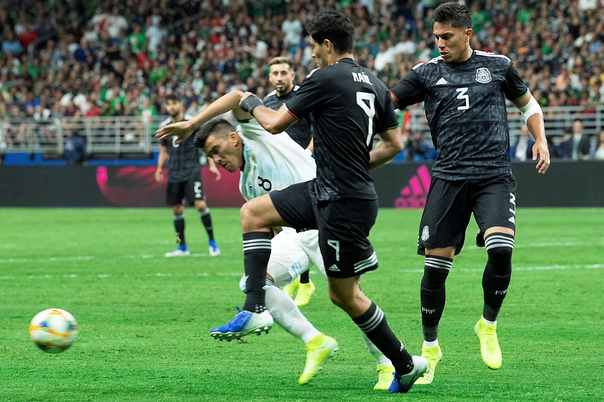 México hizo el ridículo abre Argentina