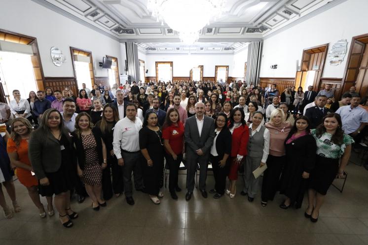 Se gradúan beneficiaras del programa “Hecho por mujeres en Guadalajara
