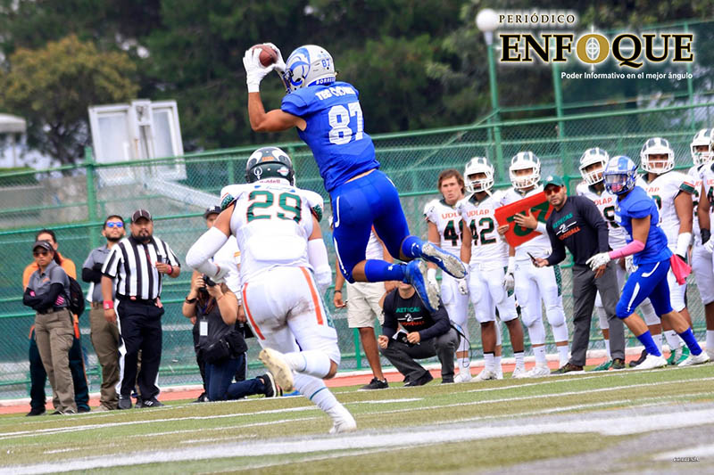 Apretada victoria de Aztecas en México y derrota de Borregos Puebla en Monterrey