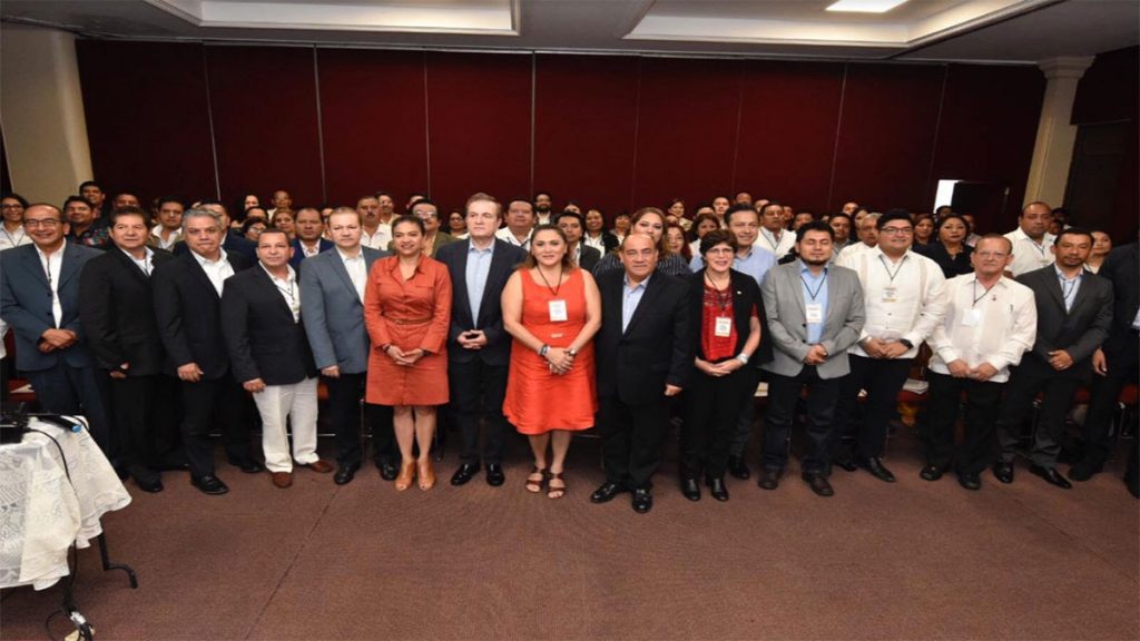 Fortalecen en Oaxaca tareas por la educación de 10 estados de México