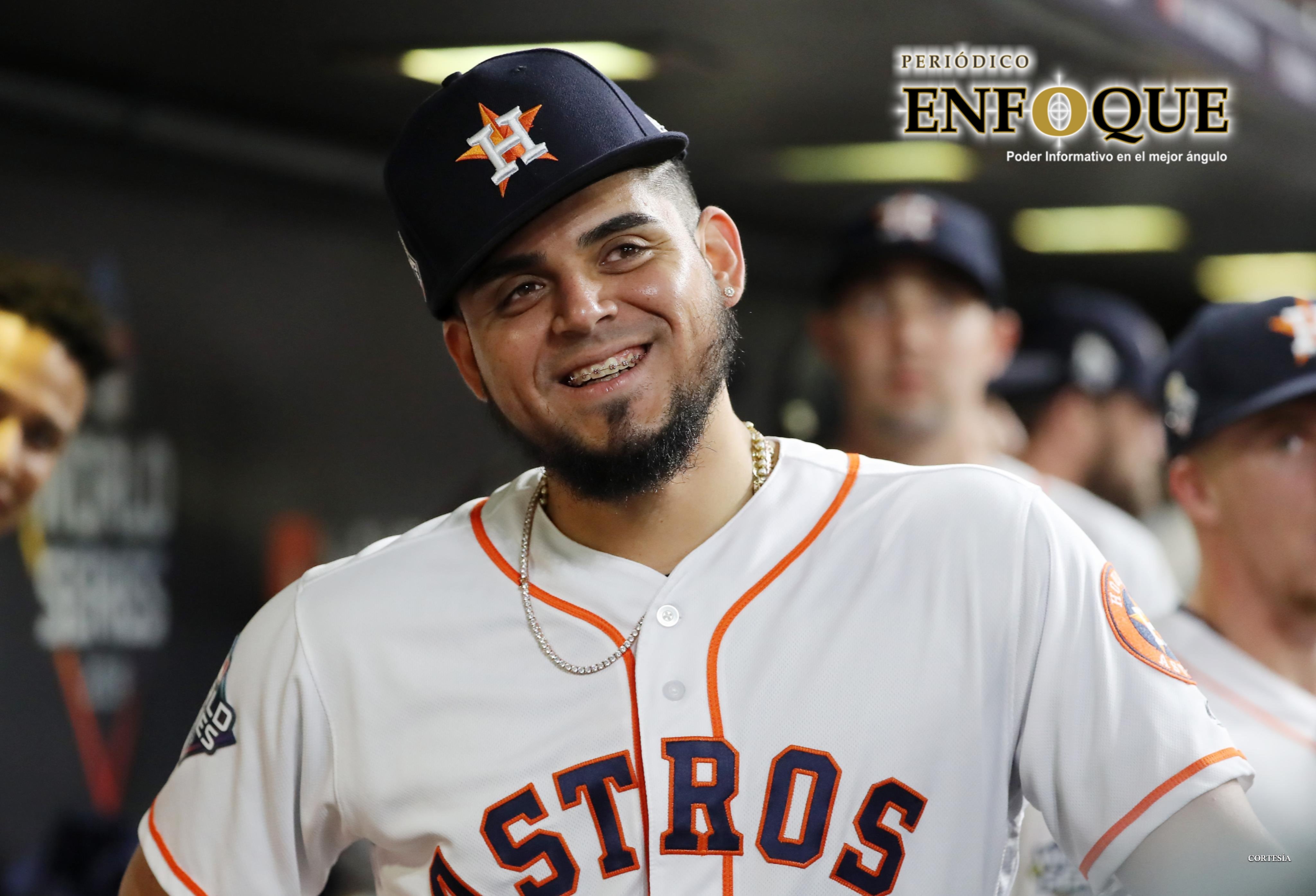 Osuna logra salvamento y José Urquidy abrirá cuarto juego de la Serie Mundial 