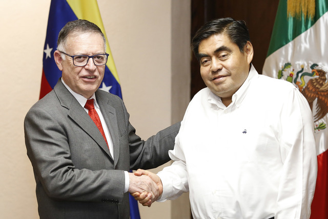 Se reúne Barbosa Huerta con embajador de Venezuela en México 
