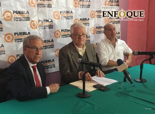 Barbosa reservó vuelos de helicópteros a su servicio, denuncia Enrique Cárdenas