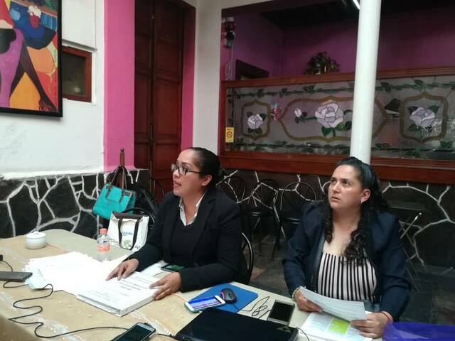 Comité de padres de familia denuncia a directora del CENHCH por presunto desvío de recursos