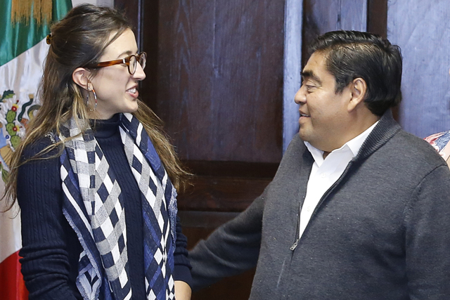 Gobierno suscribe alianza con Waze para mejorar la movilidad en el estado