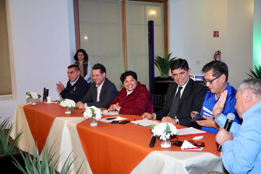 Karina Pérez Popoca muestra coordinación y cercanía con vecinos de Lomas de Angelópolis