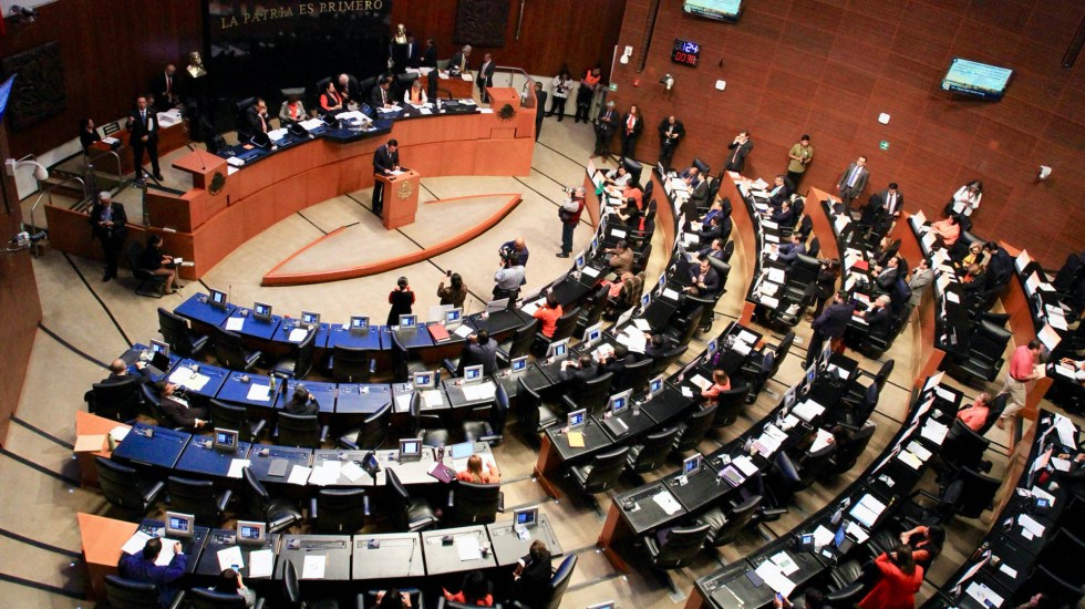 Senado avala en comisiones cambios a minuta para eliminar el fuero del presidente