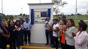 Inauguración del Polideportivo Cacalotepec, pauta para regresar por palabra empeñada: Edmundo Tlatehui