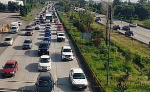 Accidente en Periférico Ecológico causa tráfico lento hacia Cholula hoy