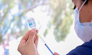 Vacúnate en Puebla contra influenza, COVID-19 y neumococo este invierno