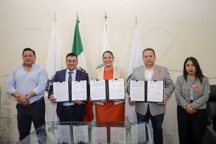 Lupita Cuautle firma convenio de colaboración en beneficio de la Policía de San Andrés Cholula