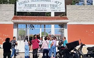 Padres exigen más seguridad tras muerte de estudiante en Telesecundaria de Tehucán, Puebla