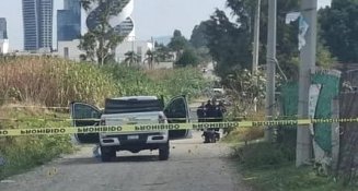 Hombre es asesinado a tiros dentro de camioneta en San Andrés Cholula