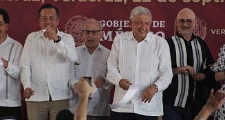 Manifestantes acusan a morenistas de agresiones durante visita de AMLO en Veracruz