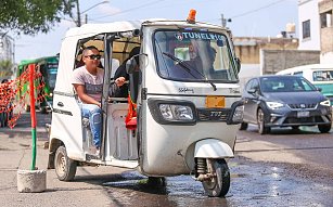 Organización y normatividad de mototaxis en Cuautlancingo, un paso hacia el orden: Omar Muñoz