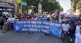  Comerciantes de la Central de Abastos de Puebla marchan por seguridad