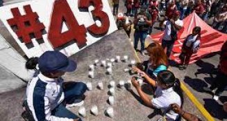 Gobierno de Guerrero apuesta por el diálogo con Ayotzinapa y lanza campaña por los 43 desaparecidos