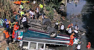 Tragedia en Guatemala: autobús cae a un barranco y deja más de 50 muertos