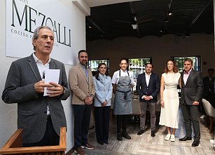 Apertura de nuevos negocios impulsará la revitalización del Centro Histórico de Puebla: Pepe Chedraui