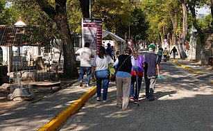 Afluencia al panteón se duplicó por el Día de las Madres