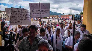 Comunidades indígenas marchan en Chiapas exigiendo justicia y paz ante la violencia