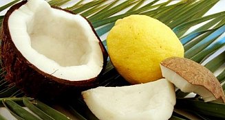 Cómo cubrir las canas con aceite de coco y limón: método casero eficaz