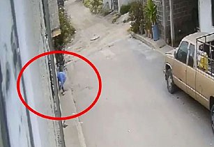 Mujer abandona a su bebé en Tecámac: video viral conmueve a redes sociales