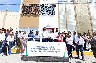 Gobernador continúa con entrega de techados en escuelas de Puebla