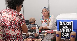 Impulsan talento local en Sanctorum con feria artesanal regional