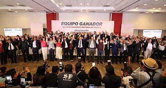 Alejandro Armenta presenta a su equipo de campaña rumbo a la gubernatura